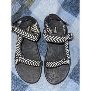 JSPORT BY JAMBU River‎ Navajo Sandals. Womens Size 7M Padded Heel Strap. (Black)